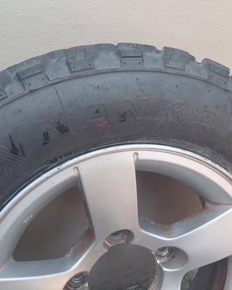 Gomme suzuky jimny 