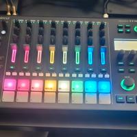 ROLAND MC 707 - PARI AL NUOVO - CON SCATOLA