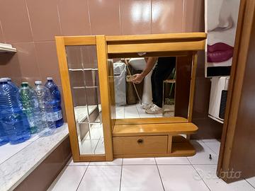 Mobile bagno con specchio, vetrinetta e luce
