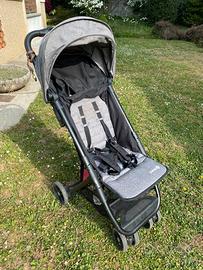 Passeggino compatto e leggero