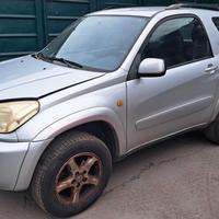 Ricambi vari Toyota Rav4 2.0 benzina del 2004
