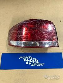 Faro posteriore Audi a3 2004