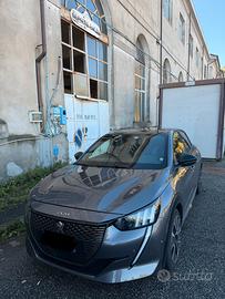 Peugeot 208 BlueHDI GT 2022