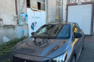Peugeot 208 BlueHDI GT 2022