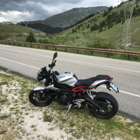 Triumph Street triple R 765