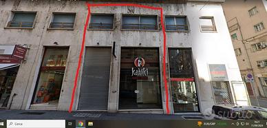 Immobile di 320 m² con 2 locali a Genova