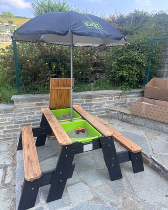 Tavolo bambini  con panche sabbiere ombrello
