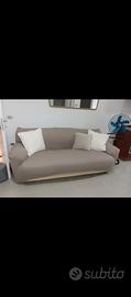 divano letto in pelle con materasso 