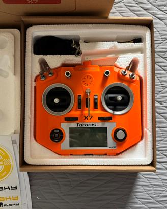 Radiocomando FrSky Taranis QX7
