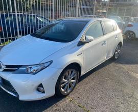 Toyota Auris 1.8 Hybrid Lounge