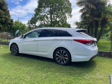 Hyundai i40 Wagon 1.7 CRDi 141 CV Business