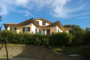 Porzione di Villa Bifamiliare