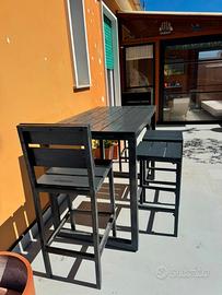 Set outdoor Maisons du Monde tavolo + sgabelli