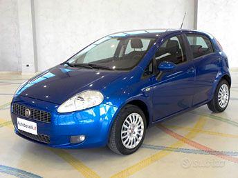 AUTO FIAT GRANDE PUNTO MACCHINA