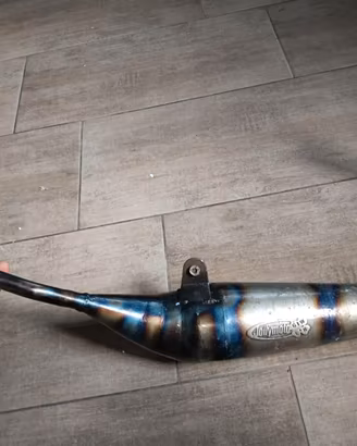 Marmitta jollymoto per am6 e derbi