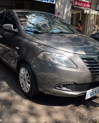Lancia Ypsilon 0.9 TwinAir 85 CV 5 porte S&S DFN G