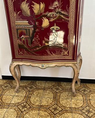 Credenza in stile cinese a due ante