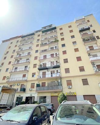 3 LOCALI A PALERMO