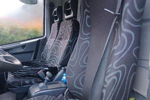 iveco eurocargo con sponda