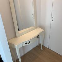 console con specchio