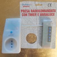 Presa radiocomandata con timer e varialuce