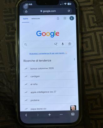 Iphone 16e  256 gb in garanzia, batteria 96 %