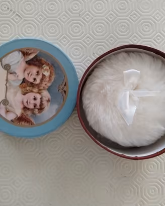Vintage scatola Cherubini con talco profumato