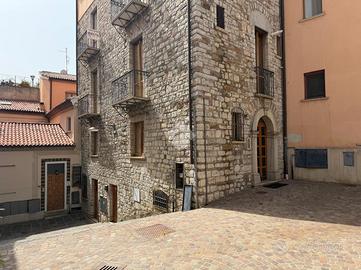 MONOLOCALE A POTENZA