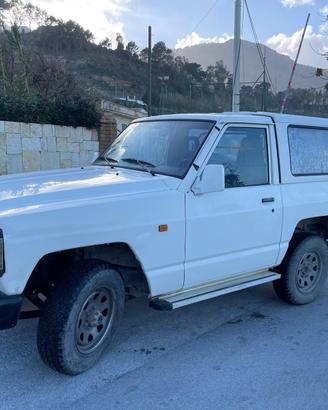 Nissan Patrol anno 1990