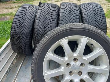 Cerchi originali e gomme 4 stagioni Freelander