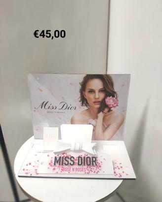 espositore Dior del profumo Miss Dior Rose n' Rose