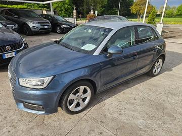 AUDI A1 1.0 82 CV TFSI Admired