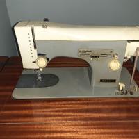 Macchina cucire Necchi