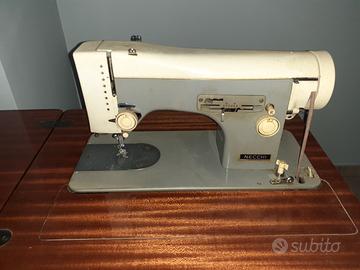 Macchina cucire Necchi