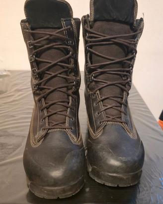 Scarpone militari