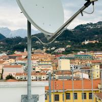 Sostegno per parabola tv