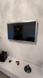 TV LCD 42" PHILIPS AMBIPURE  LIGHT