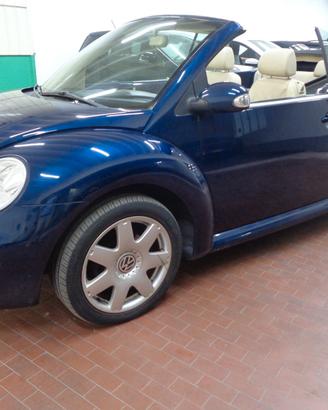 Volkswagen New Beetle 2.0 Cabrio