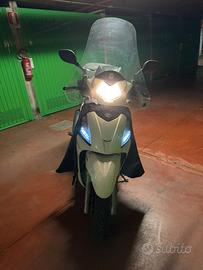 Kymco People 300 gti