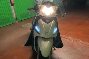 Kymco People 300 gti