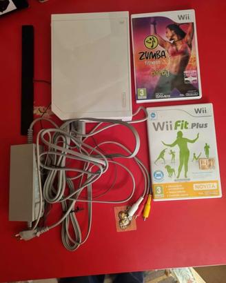 nintendo wii con due dischi per ballo e fitness 
