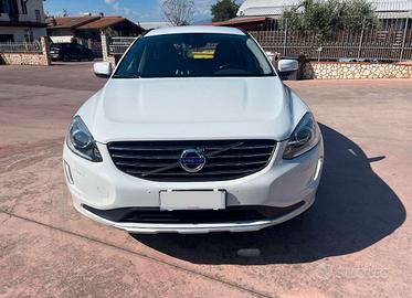 VOLVO XC-60 2.4 D4 181cv 2015 MOMENTUM