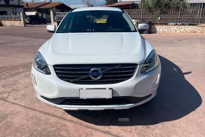 VOLVO XC-60 2.4 D4 181cv 2015 MOMENTUM