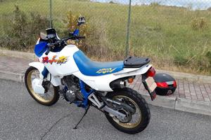 Honda  NX650  Dominator  RD02 (made in Japan) 1992