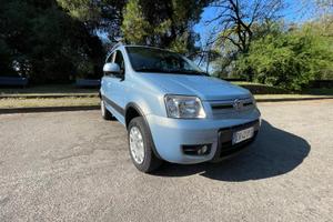Fiat Panda 1200 climbing 4x4