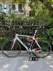 Bicicletta Bottecchia 8avio da corsa in carbonio