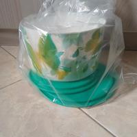 2 barattoli grandi tupperware 2 l.  1,5 