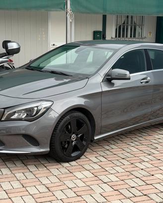 Mercedes-benz CLA 200 220 d S.W. Automatic Busines