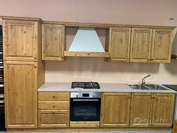 CHIUSURA ATTIVITÀ Cucina in Legno Massello