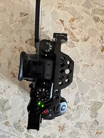 Lumix DC GH5s con ottica MEIKE 16